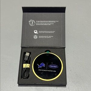 Wireless Charging Pad with USB-C Power Cable